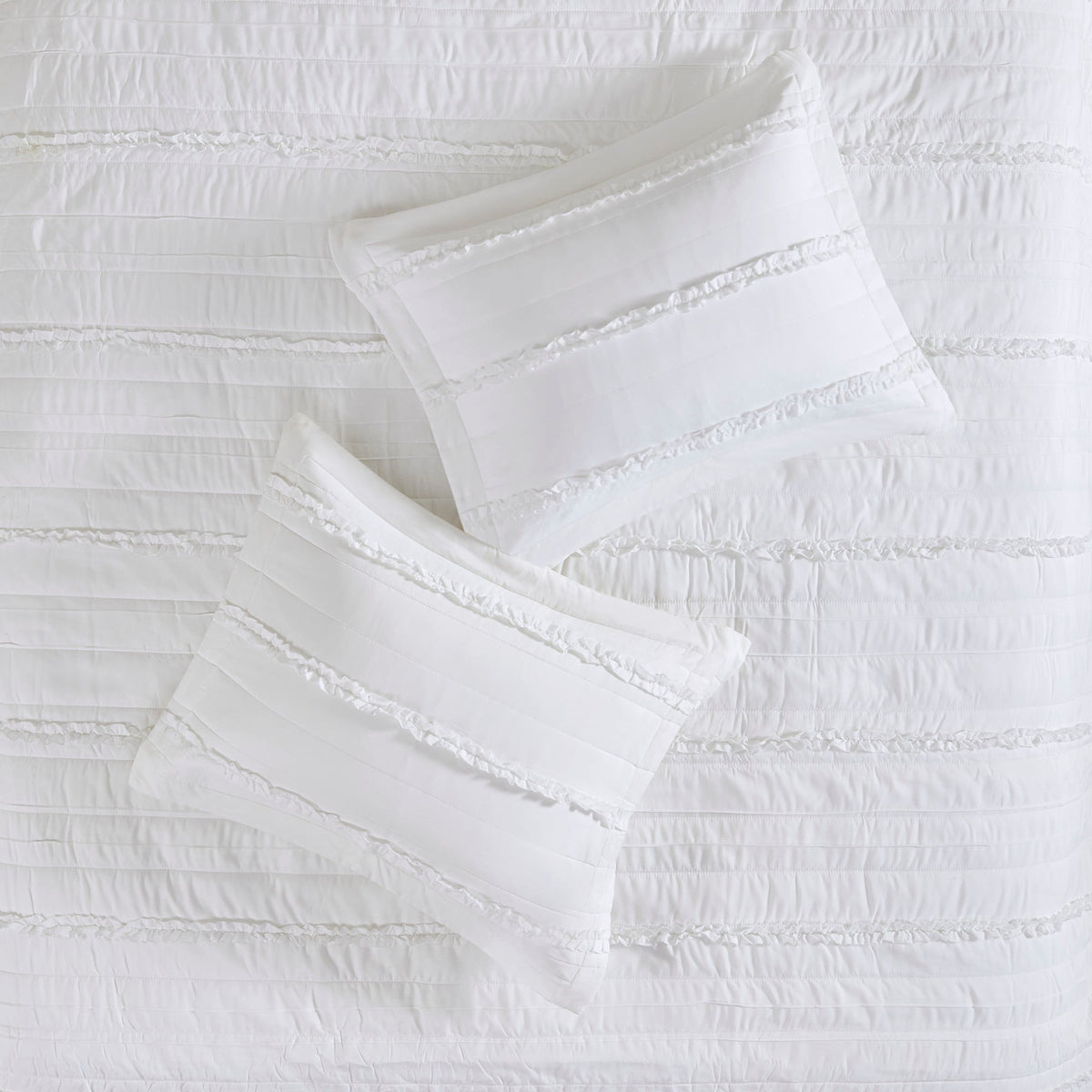 White Reversible Ruffle Quilt Set with Embroidered Throw Pillow - King/Cal King