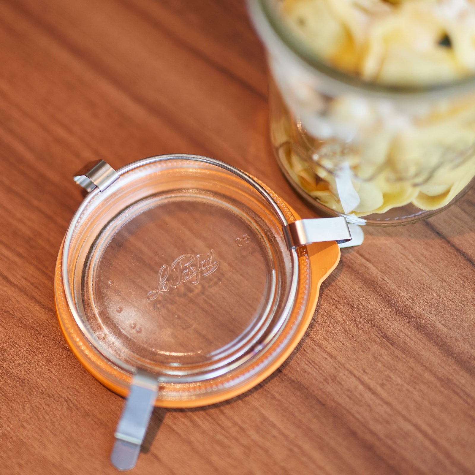 Elegant Bistrot Jars for Modern Kitchen Use