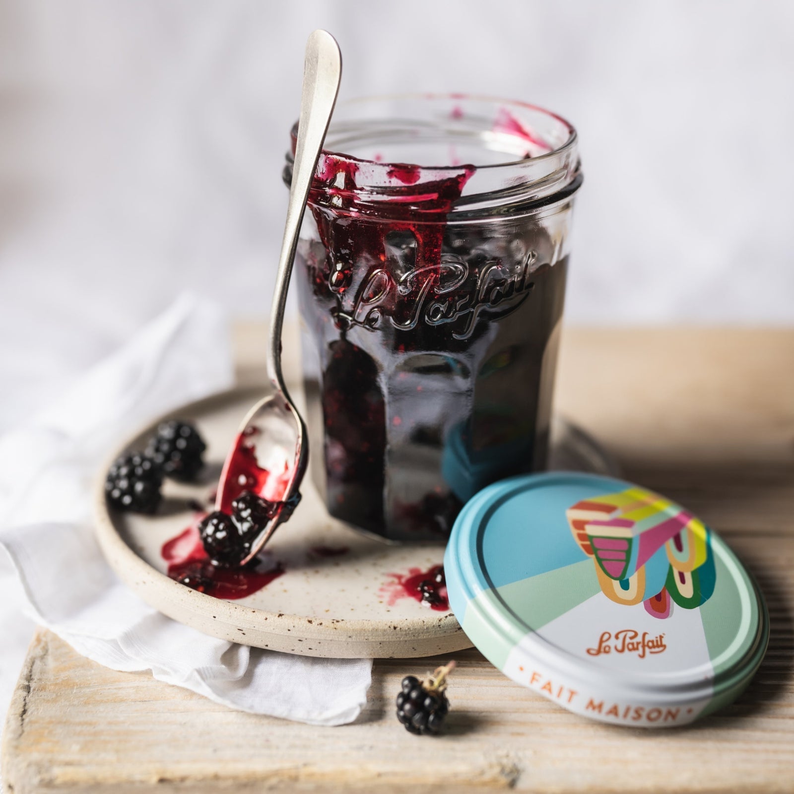 Le Parfait Jam Jars, French Glass Jars with 82mm Twist Lids for Jam and Preserves