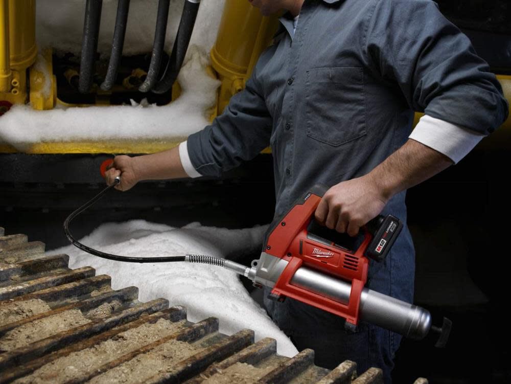 Milwaukee 2446-20 M12 12V Lithium-Ion Cordless Grease Gun (Tool Only) - Tundra Globe