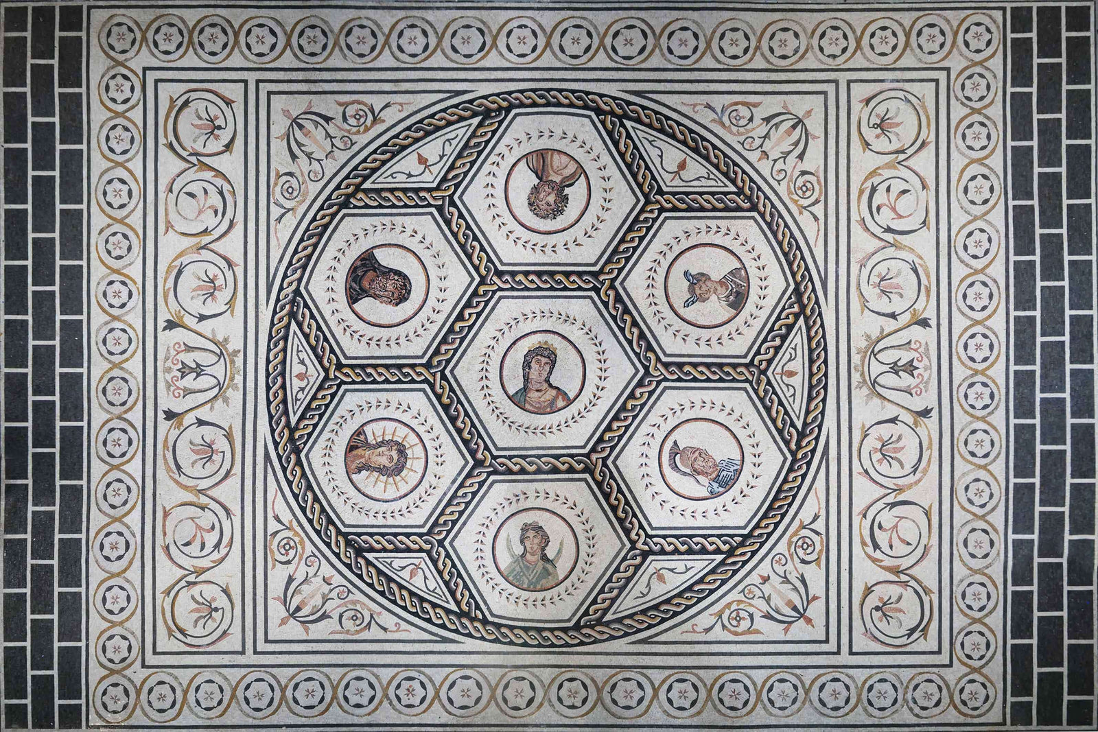 Casa Del Mosaico Planetario