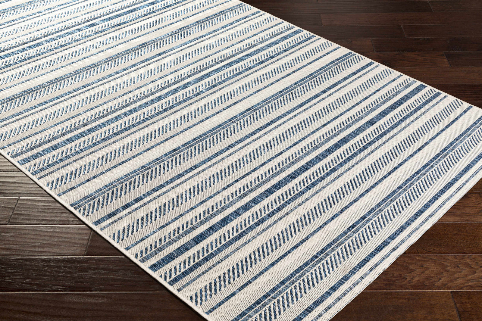 Olin White&Blue Striped Nordic Rug