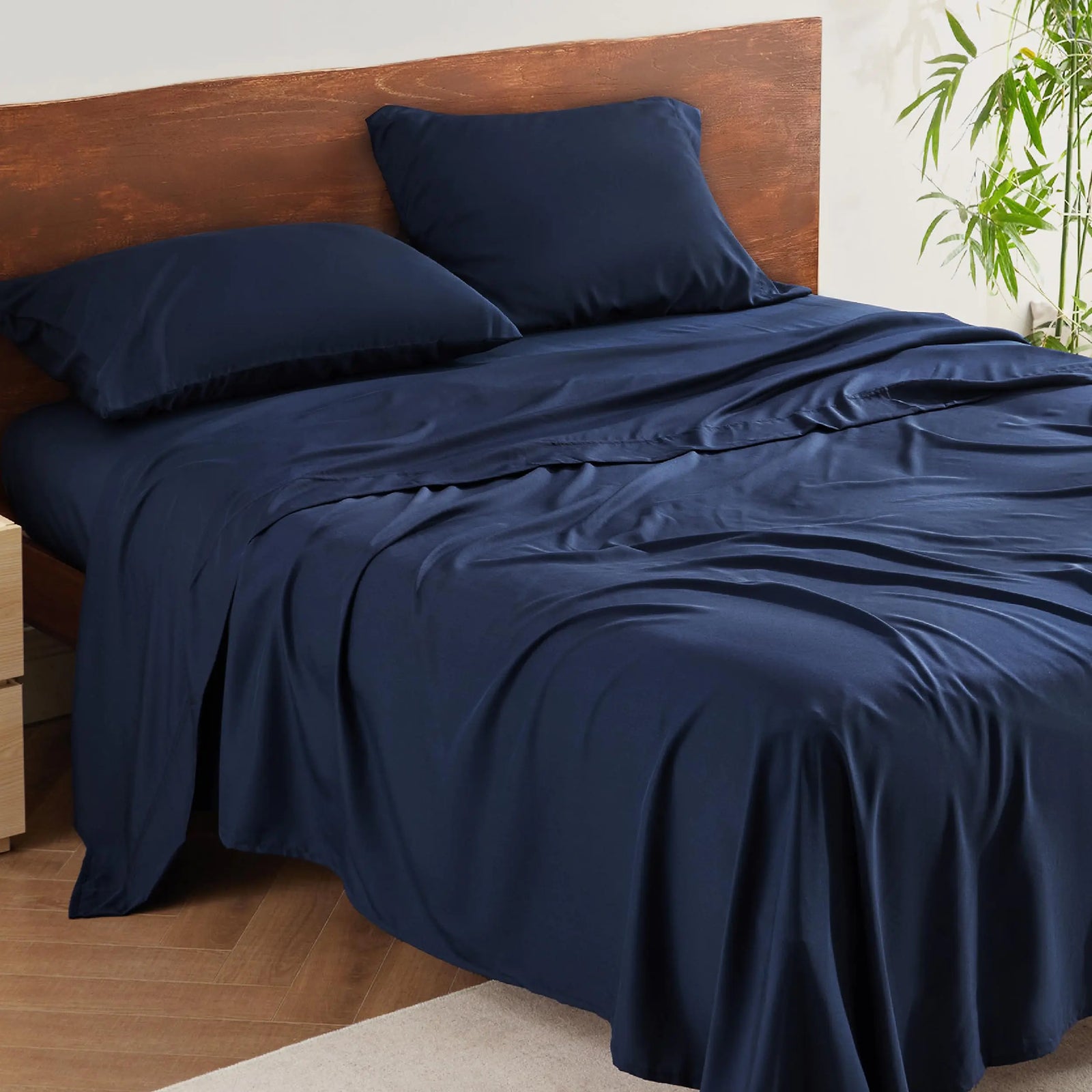 Bedsure Bed Sheets Queen Size Blend of Rayon Derived from Bamboo Sheets Breathable Soft Silky & Cooling Sheets Deep Pocket Queen Sheets for Women Men & Kids Bed Sheet Set - Navy