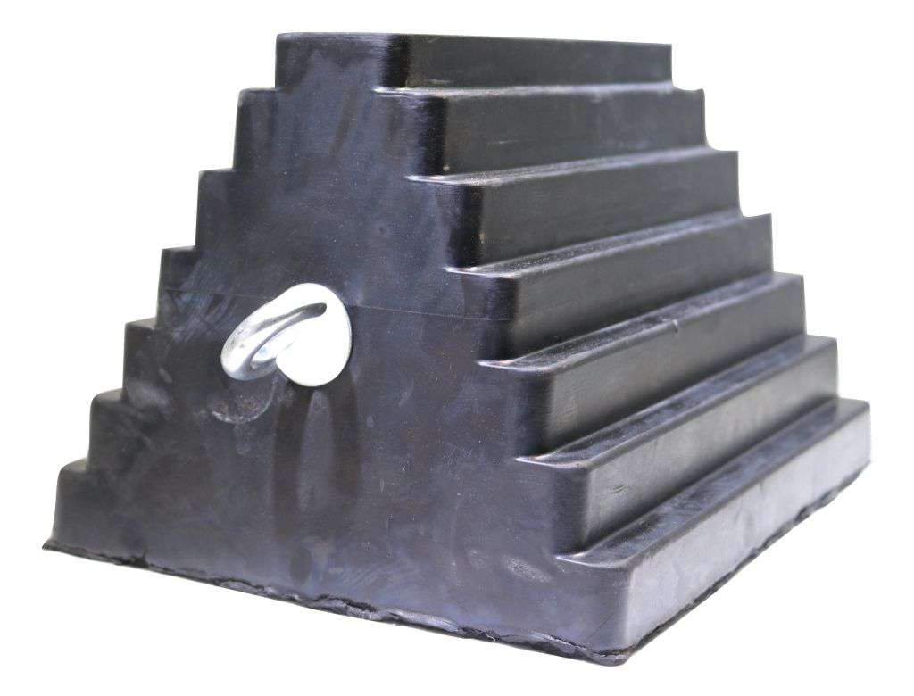 9 Pound Rubber Wheel Chock  | WC