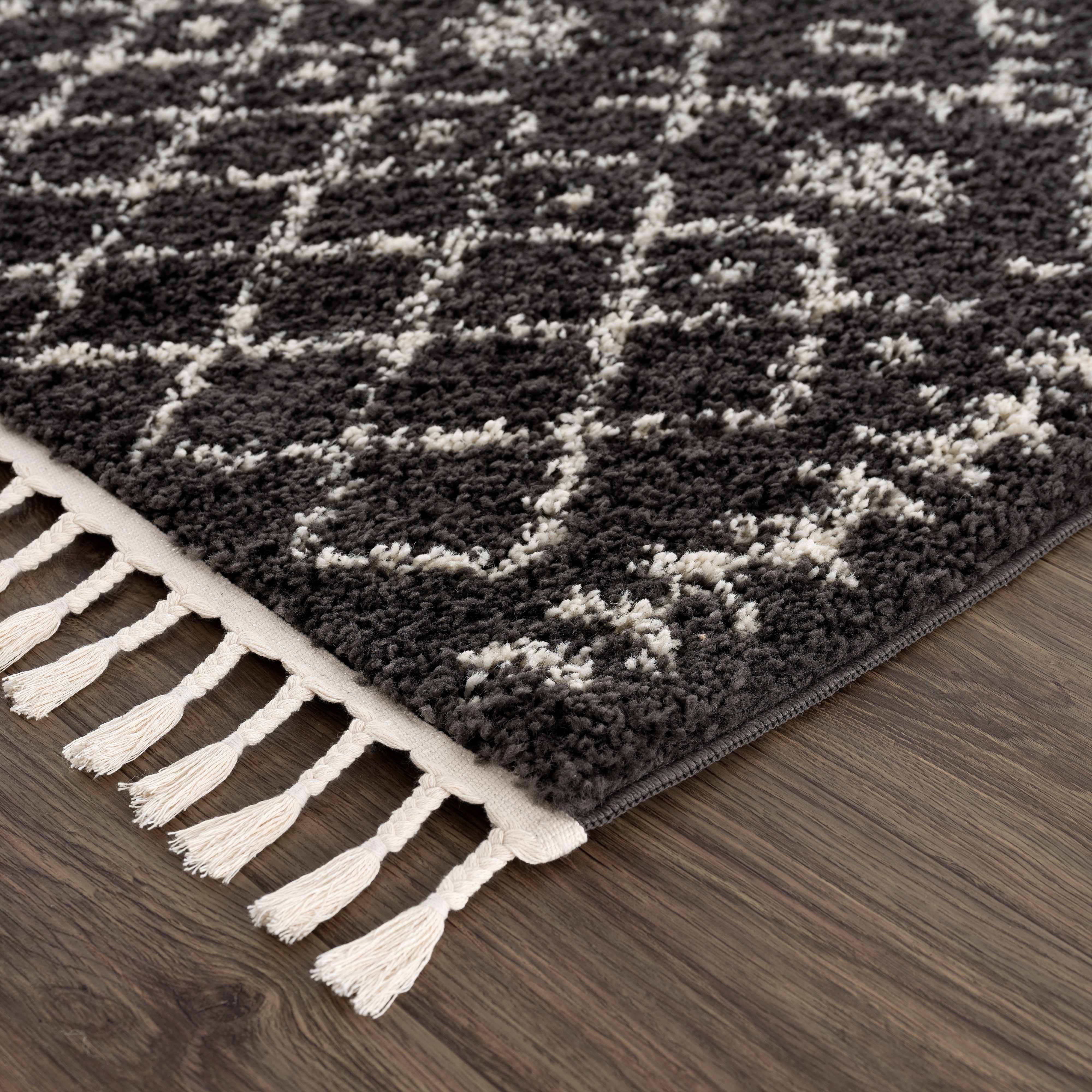 Thetford Black Berber Shag Rug - Clearance