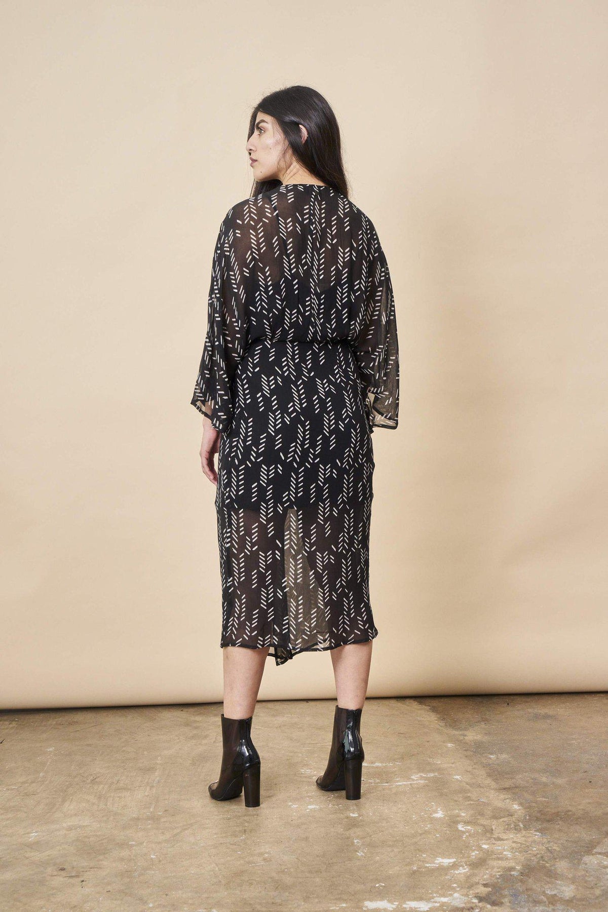 Stylized Feather Twisted Midi in Black + White