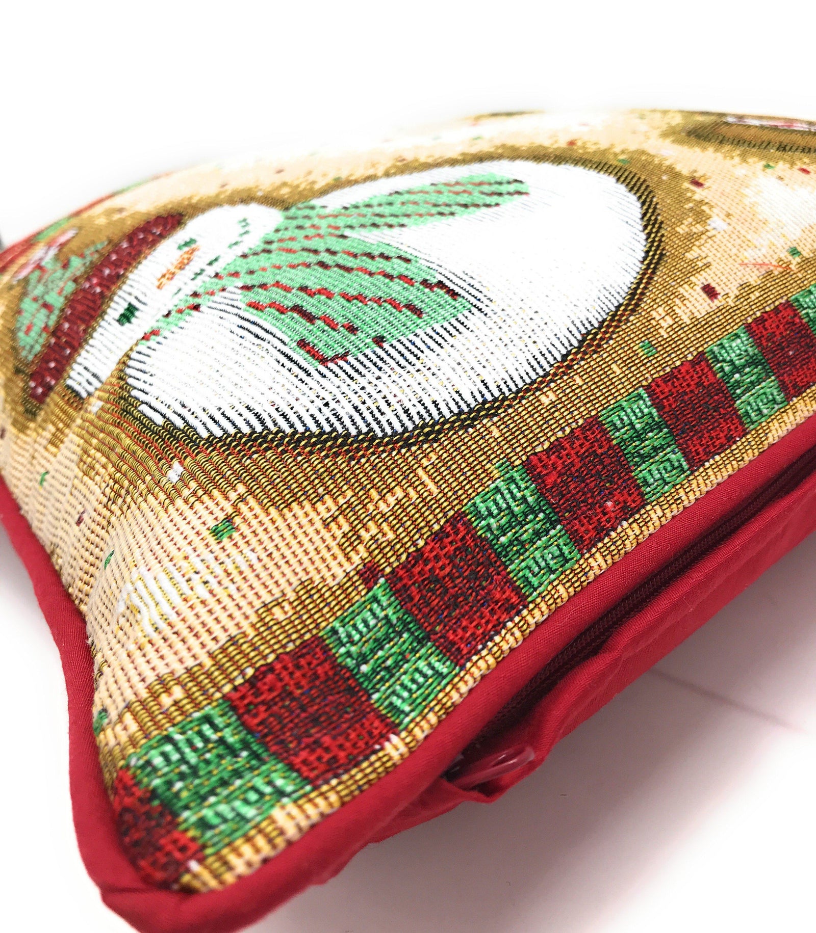 DaDa Bedding Set of 8 Pieces Gingerbread Sweets Holiday Table Tapestry - 4 Placemats, 2 Table Runners, 2 Throw Pillow Covers (12917)