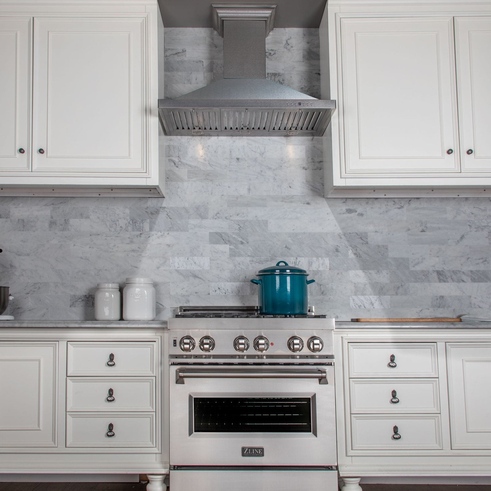 ZLINE Designer Series DuraSnow®  Wall Mount Range Hood 8KBS-48