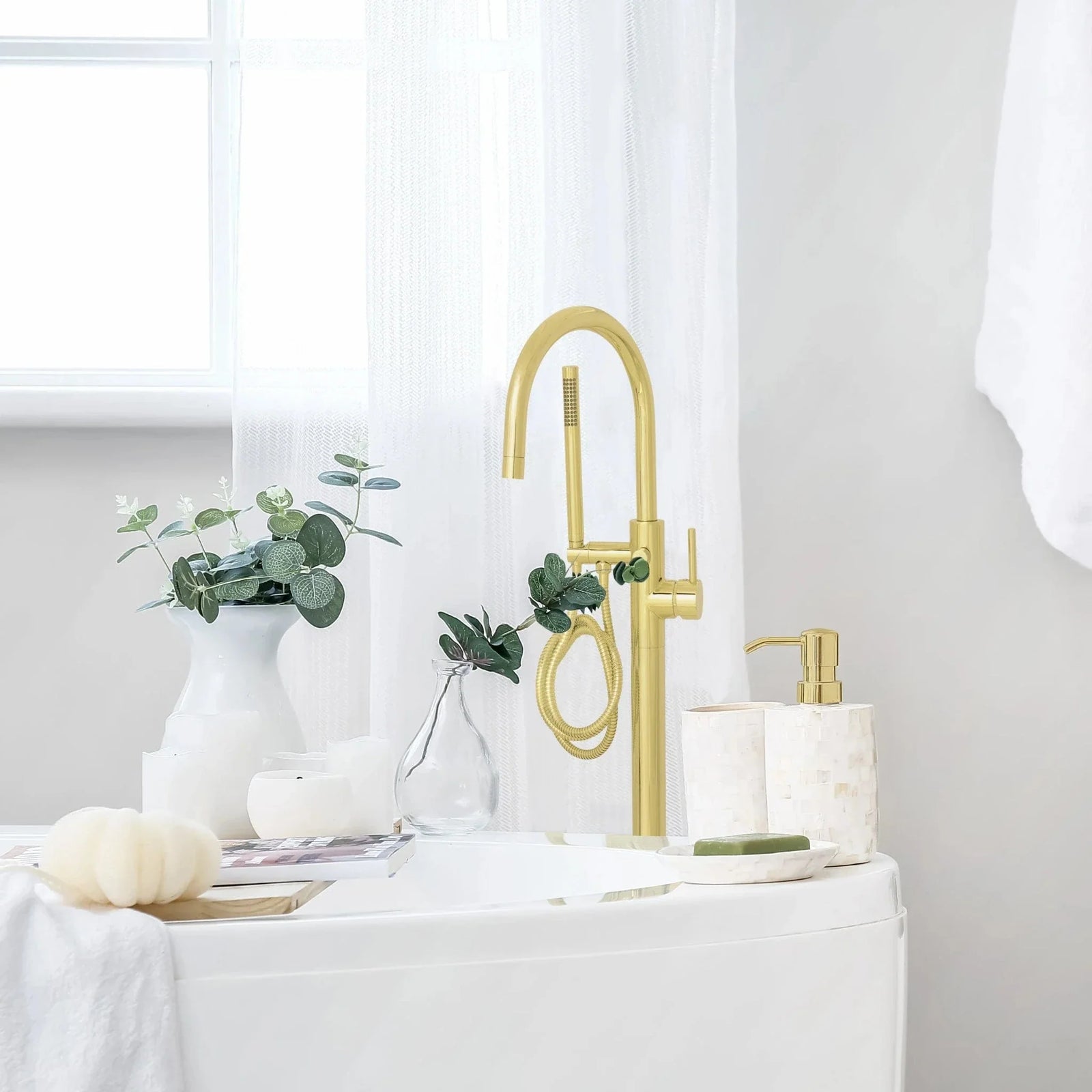 ZLINE Emerald Bay Bath Tub Filler in Polished Gold EMBY-BTF-PG