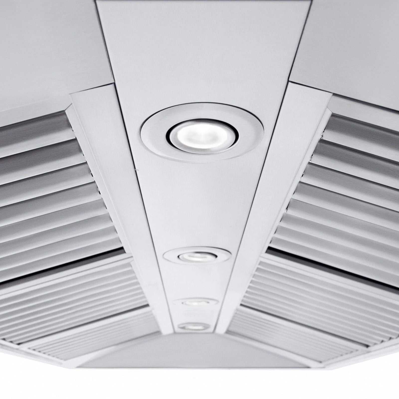 ZLINE Professional Convertible Vent Wall Mount Range Hood in Stainless Steel with Crown Molding 667CRN-42