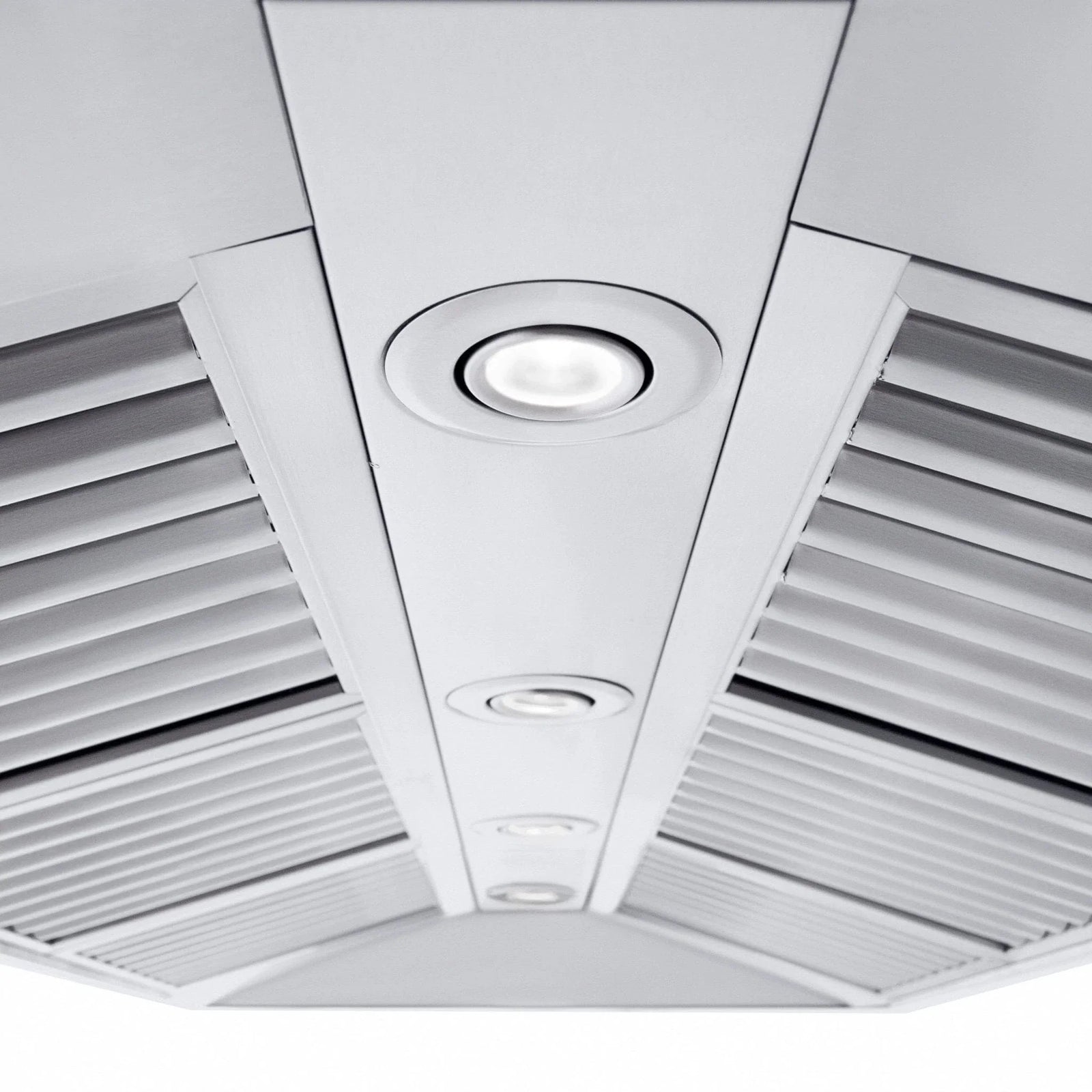 ZLINE Professional Convertible Vent Wall Mount Range Hood in Stainless Steel with Crown Molding 667CRN-48